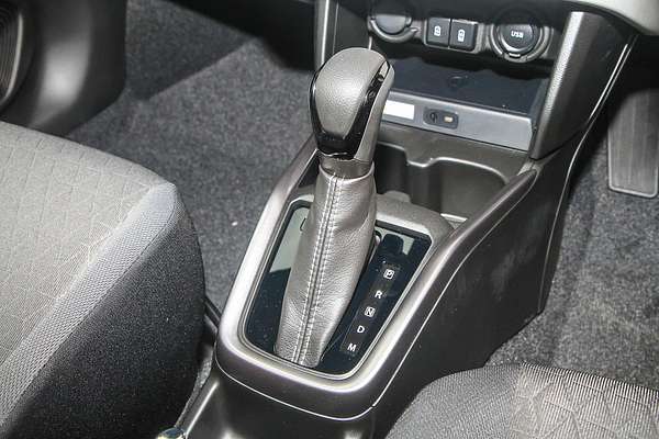 2025 Suzuki Swift Hybrid GLX UZ