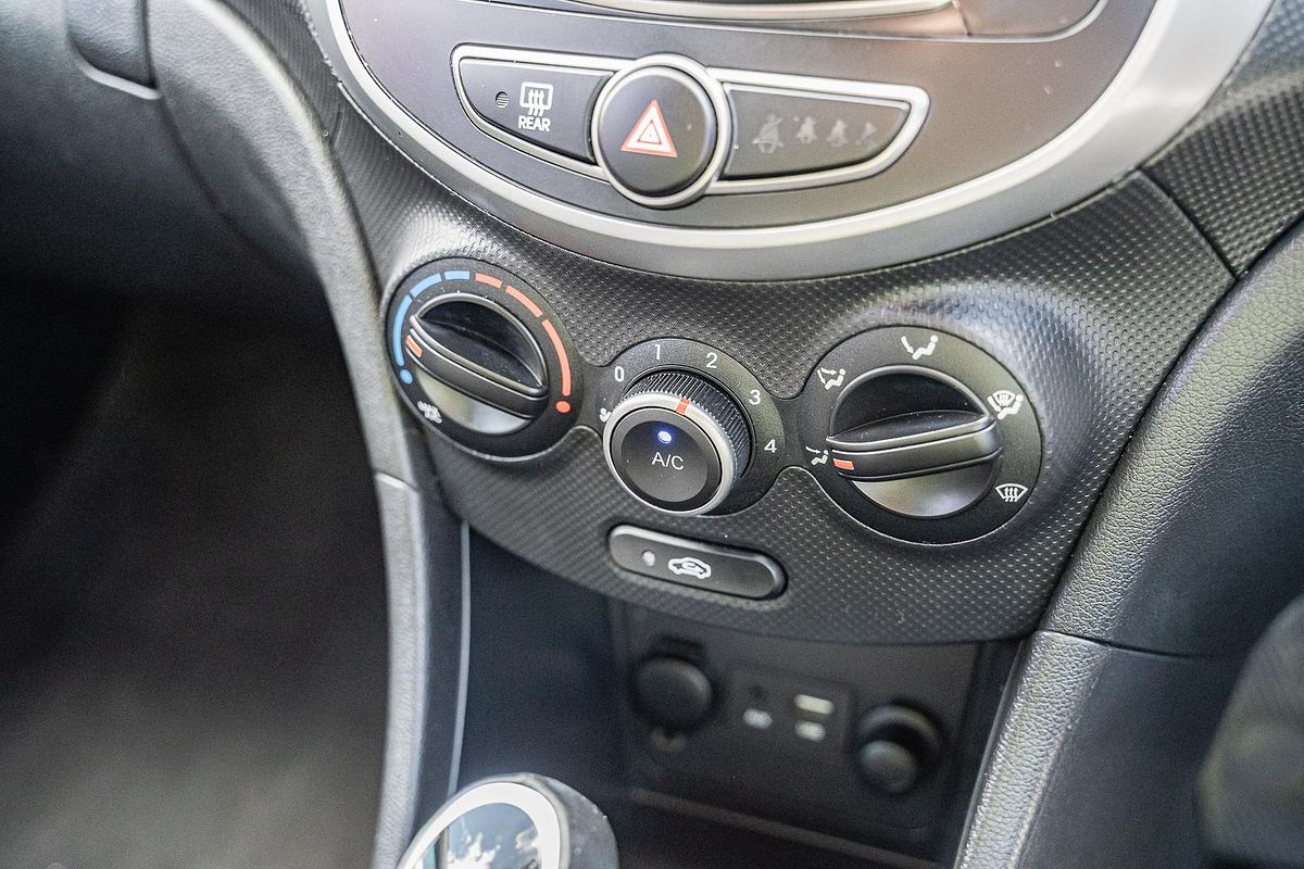 2018 Hyundai Accent Sport RB6