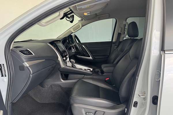 2023 Mitsubishi Pajero Sport GSR QF