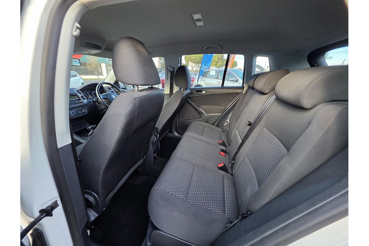 2010 Volkswagen Tiguan 103TDI 5N