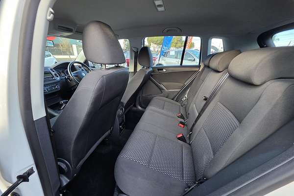 2010 Volkswagen Tiguan 103TDI 5N