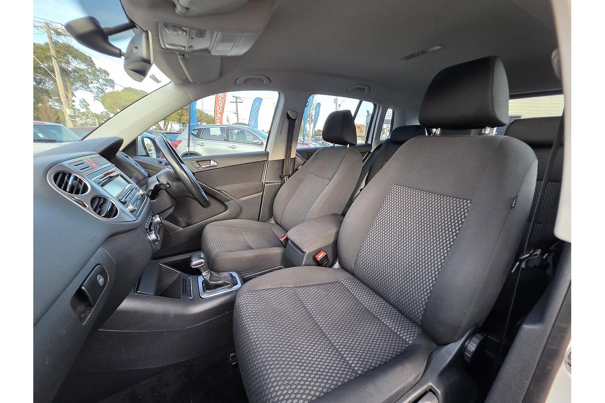 2010 Volkswagen Tiguan 103TDI 5N