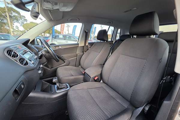 2010 Volkswagen Tiguan 103TDI 5N
