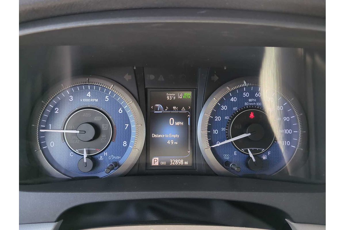 2019 Toyota SIENNA LE