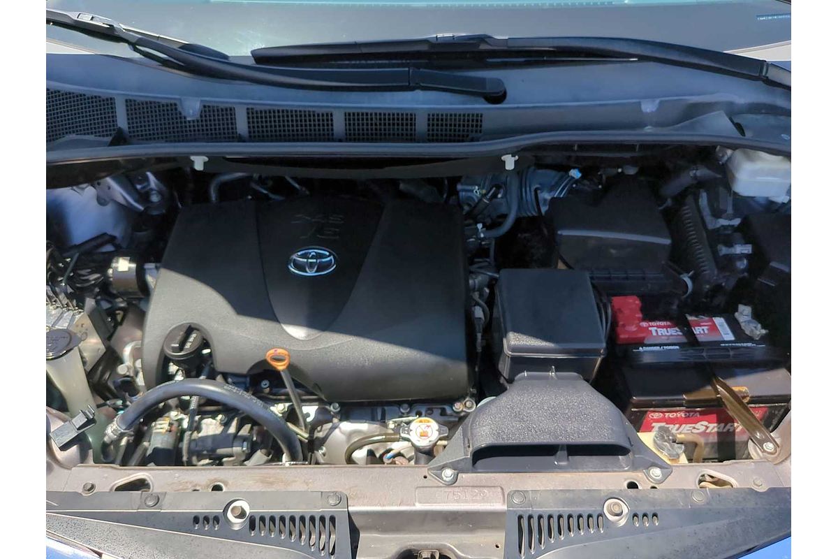 2019 Toyota SIENNA LE