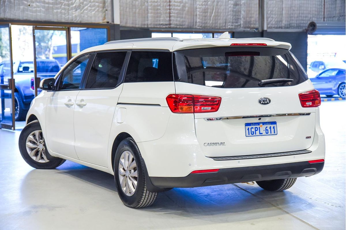 2018 Kia Carnival Si YP