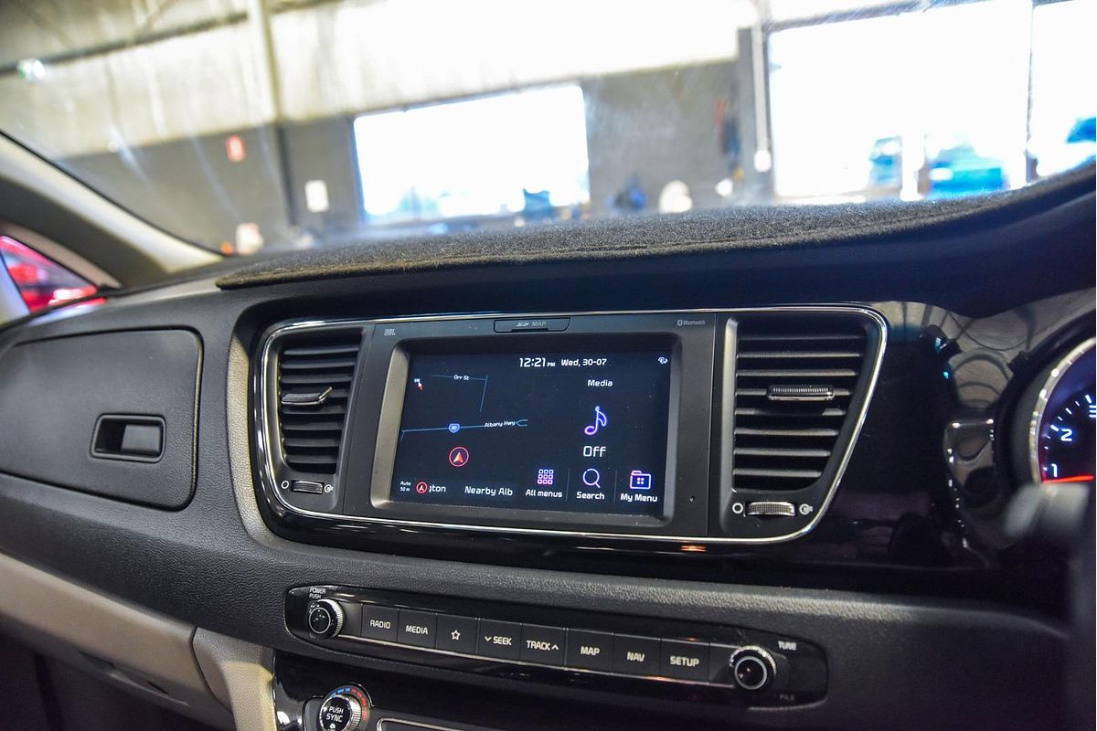 2018 Kia Carnival Si YP