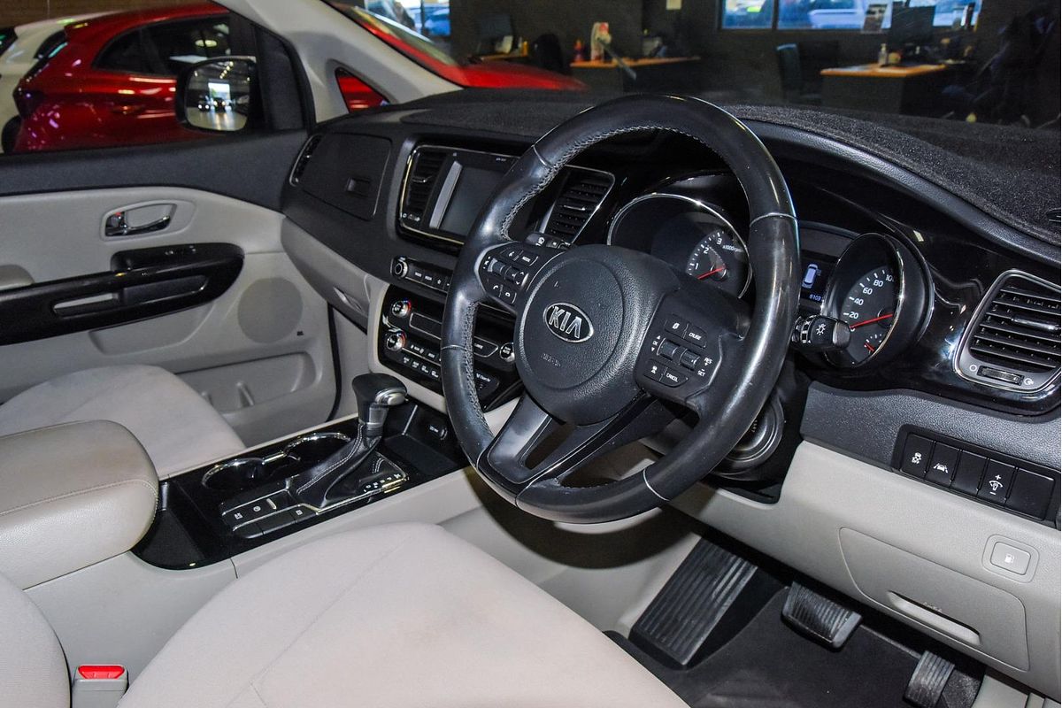 2018 Kia Carnival Si YP
