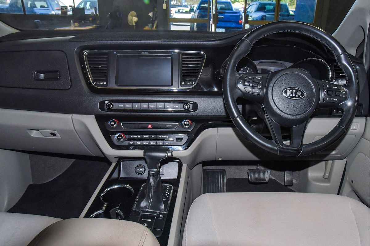 2018 Kia Carnival Si YP