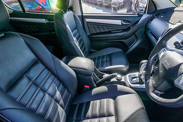 2018 Isuzu MU-X LS-T