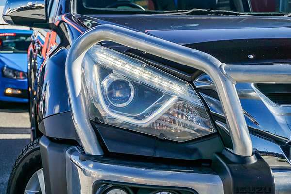 2018 Isuzu MU-X LS-T