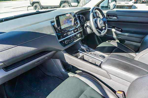 2022 Nissan Pathfinder Ti R53