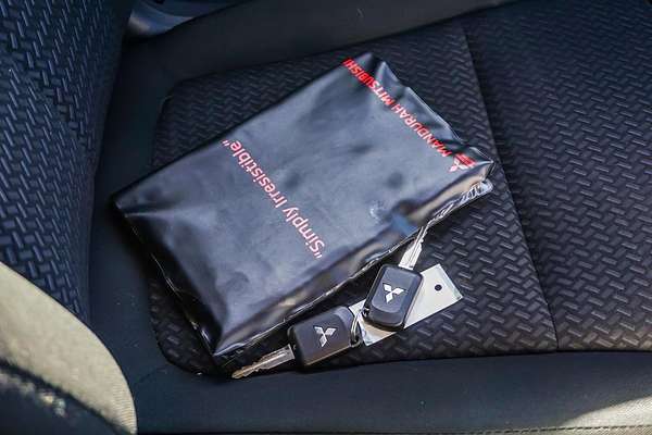2022 Mitsubishi Eclipse Cross ES YB