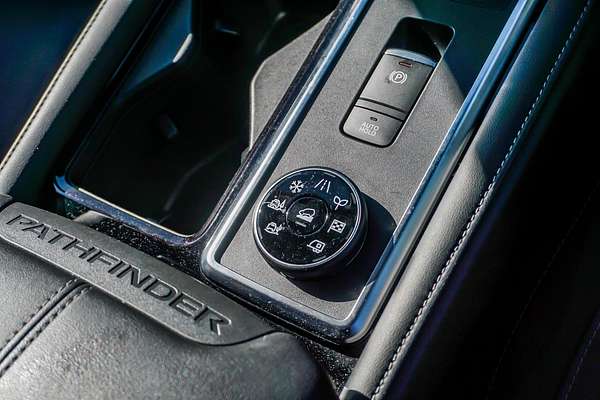 2022 Nissan Pathfinder Ti R53