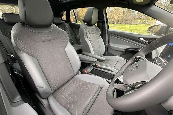 2025 Volkswagen ID.4 Pro E2