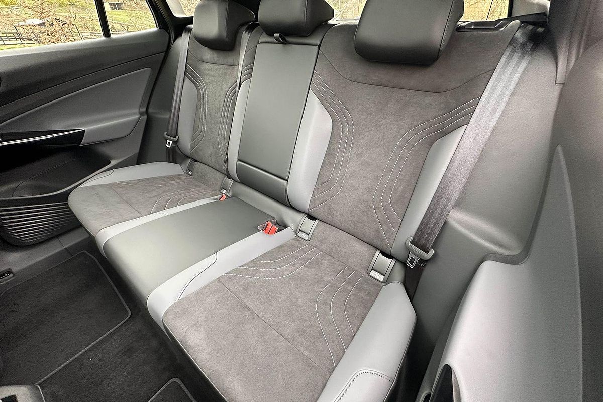 2025 Volkswagen ID.4 Pro E2