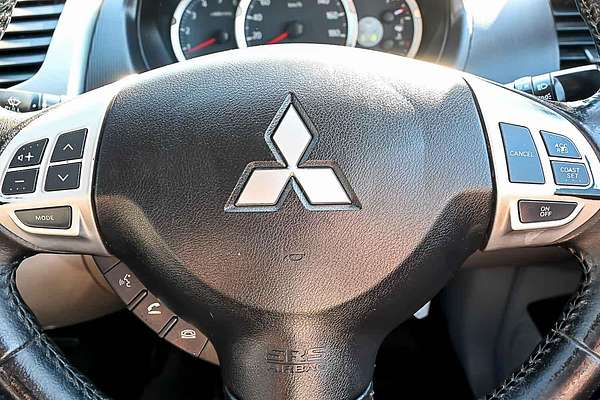2013 Mitsubishi Triton GLX-R MN 4X4