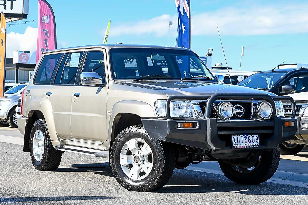 2010 Nissan Patrol ST GU 7