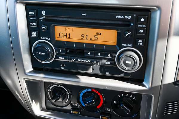 2010 Nissan Patrol ST GU 7