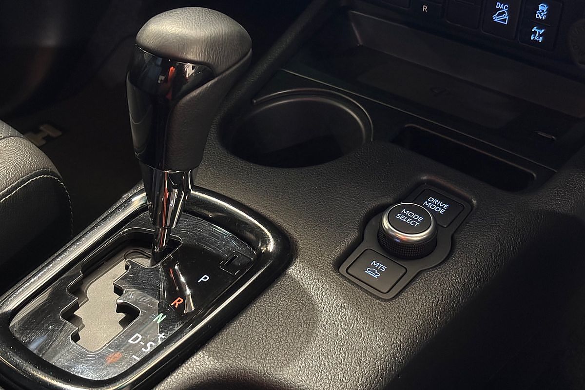 2024 Toyota Hilux Rogue 48V GUN126R 4X4
