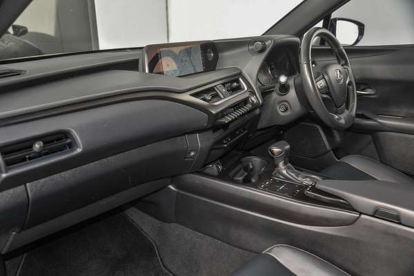 2022 Lexus UX UX200 Luxury MZAA10R