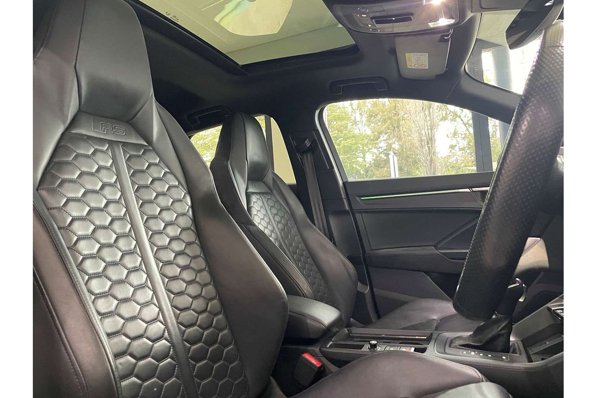 2020 Audi RS Q3  F3