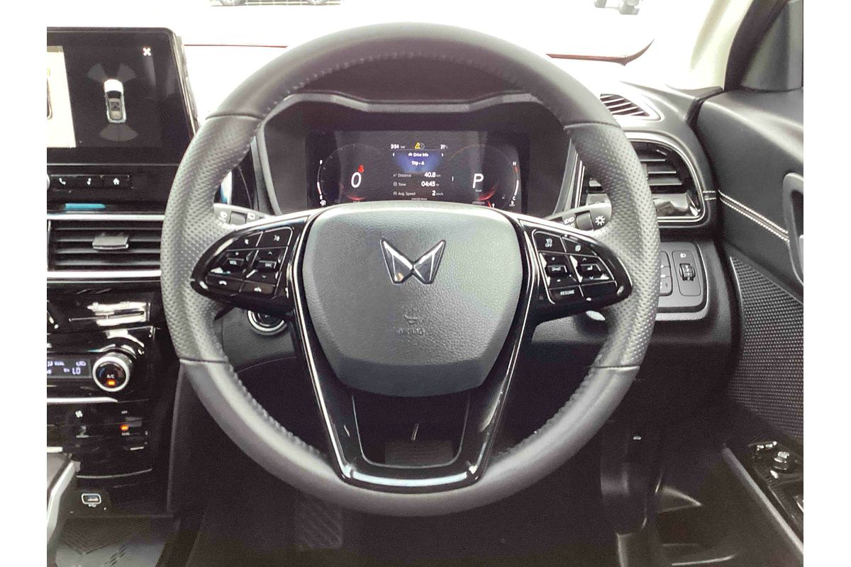 2025 Mahindra XUV3XO AX7L