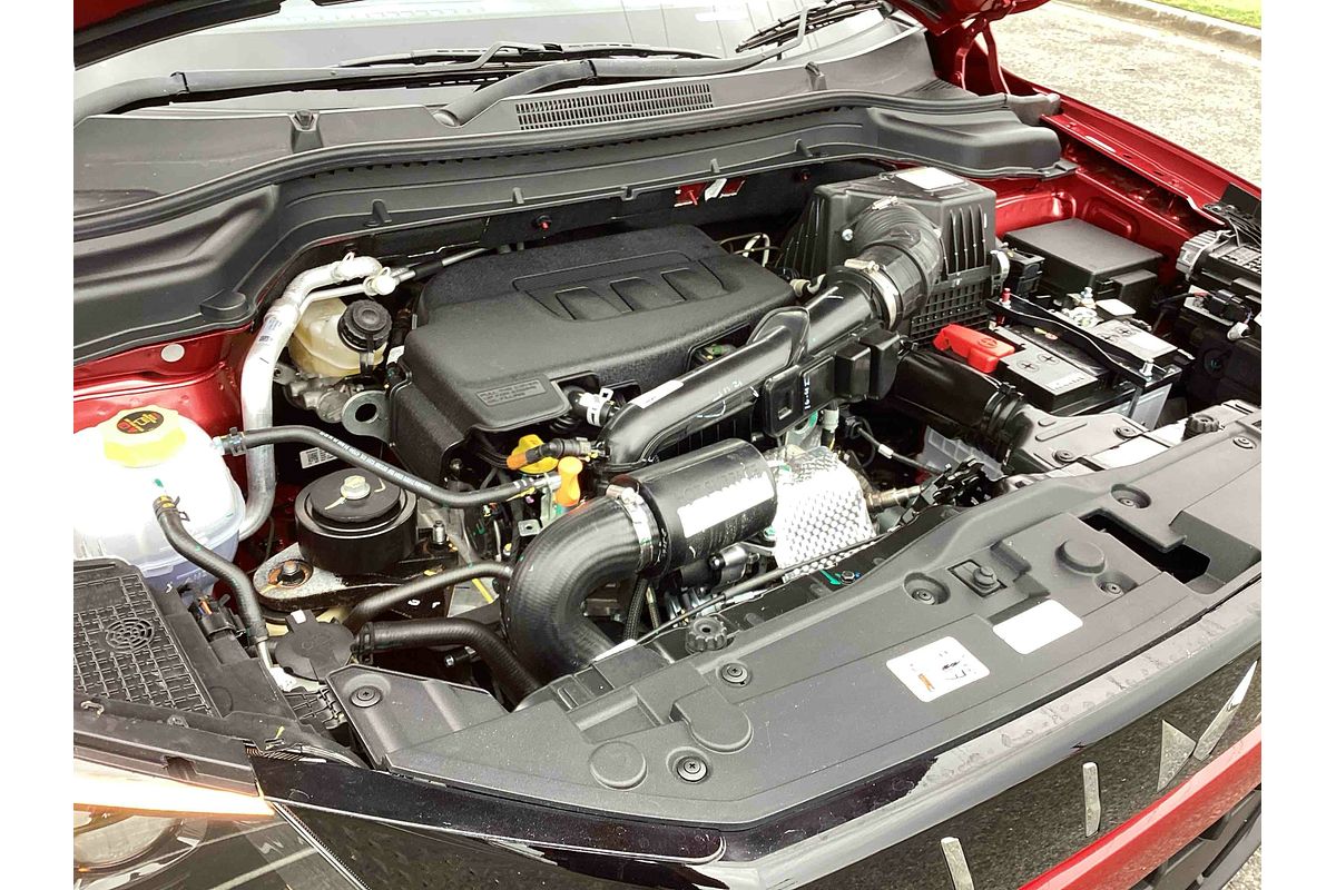 2025 Mahindra XUV3XO AX7L