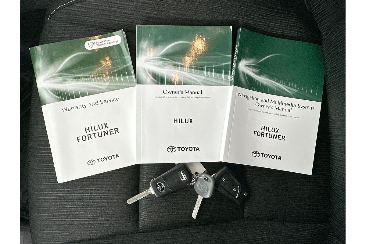 2022 Toyota Hilux SR GUN126R 4X4