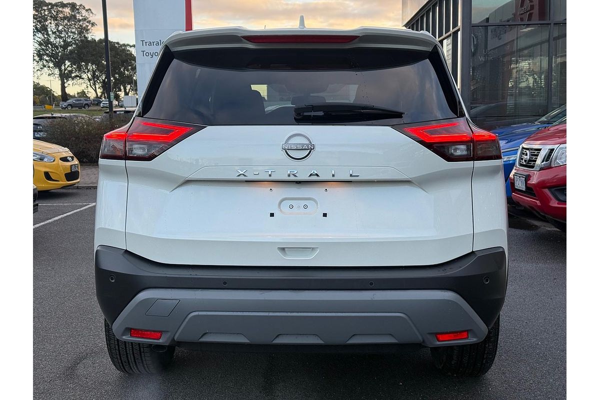 2024 Nissan X-TRAIL ST-L T33