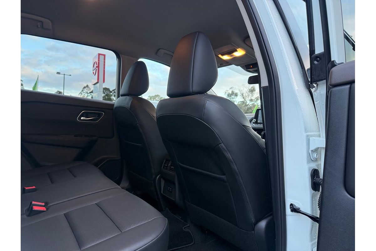 2024 Nissan X-TRAIL ST-L T33