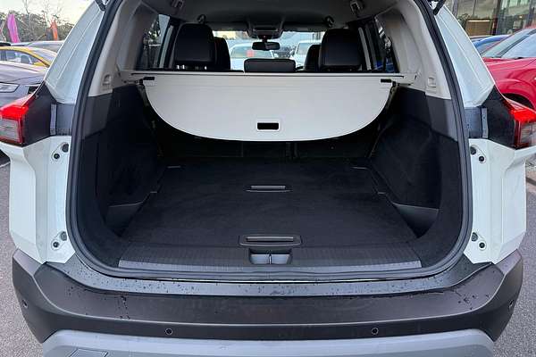 2024 Nissan X-TRAIL ST-L T33