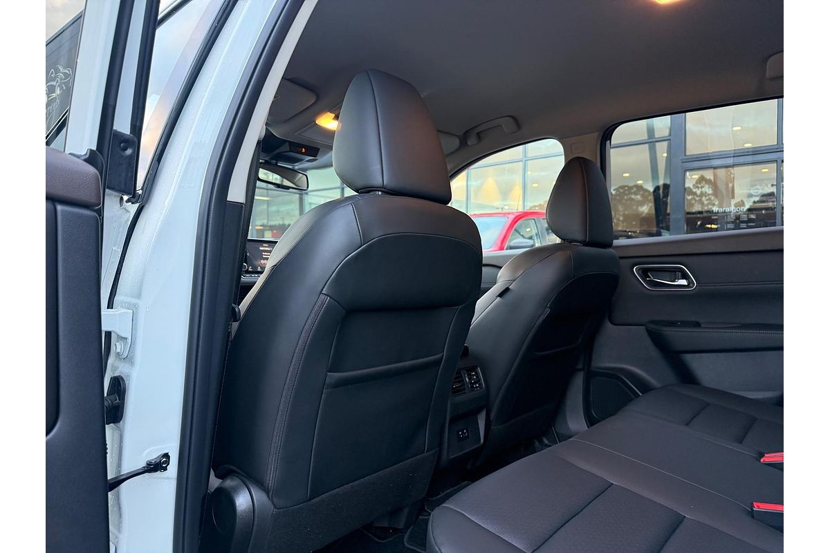 2024 Nissan X-TRAIL ST-L T33