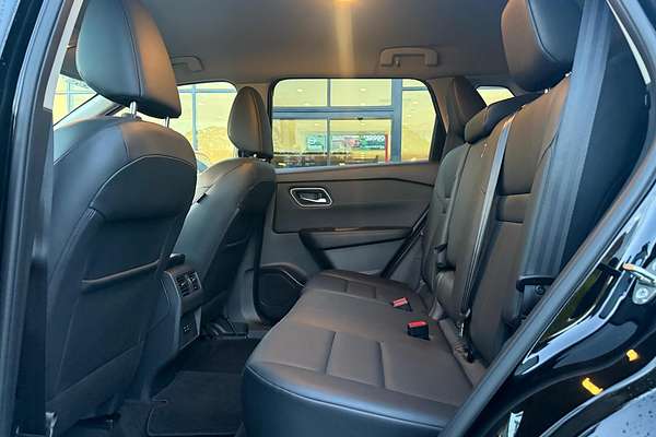 2024 Nissan X-TRAIL ST-L T33