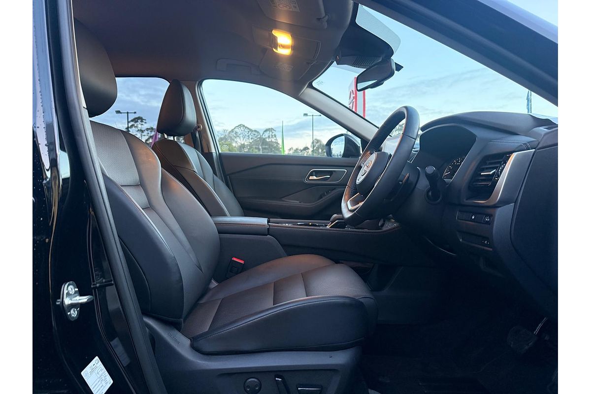 2024 Nissan X-TRAIL ST-L T33