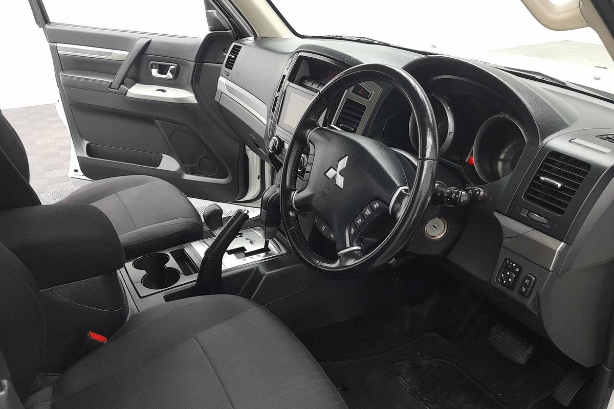2021 Mitsubishi Pajero GLX NX