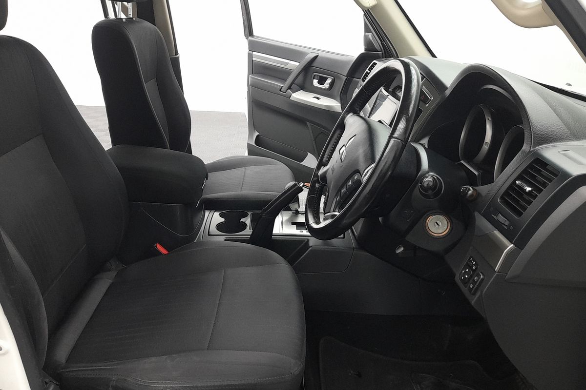 2021 Mitsubishi Pajero GLX NX