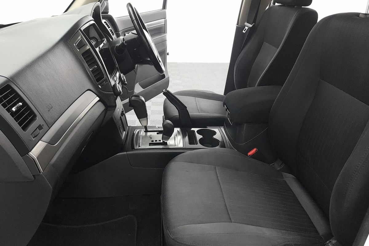 2021 Mitsubishi Pajero GLX NX
