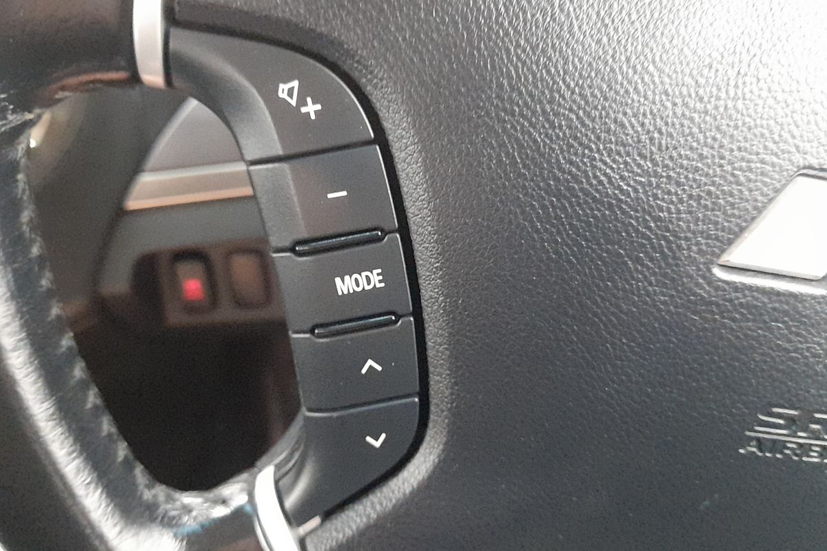 2021 Mitsubishi Pajero GLX NX