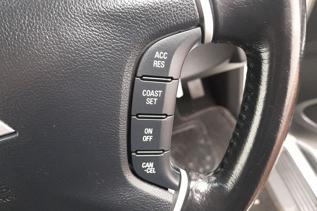 2021 Mitsubishi Pajero GLX NX
