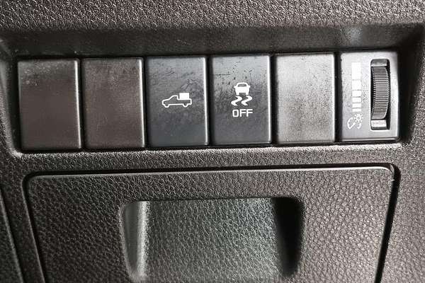 2024 Isuzu D-MAX X-TERRAIN 4X4