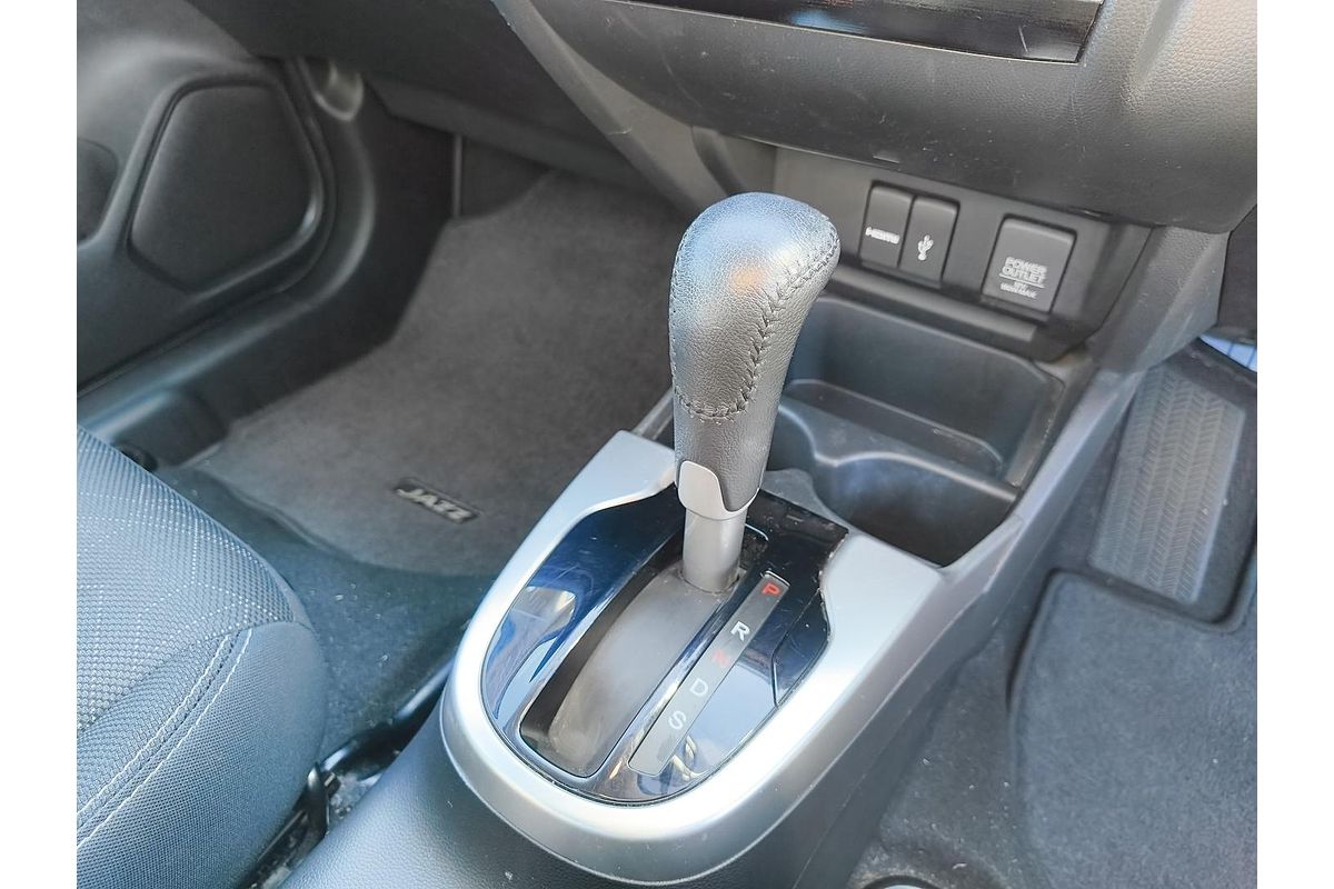 2015 Honda Jazz VTi-S GF
