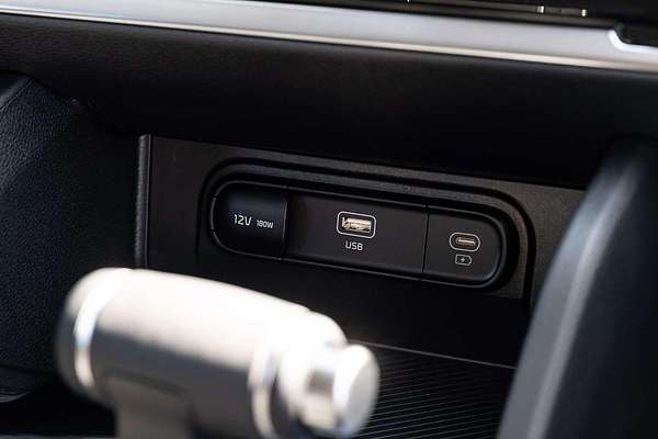 2025 Kia Sportage SX NQ5