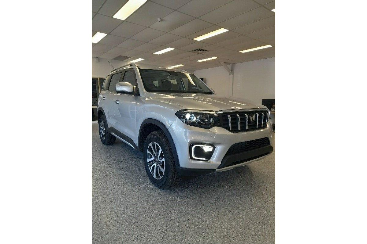 2023 Mahindra Scorpio Z8L