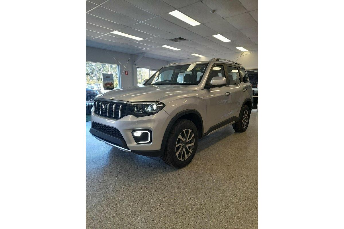 2023 Mahindra Scorpio Z8L