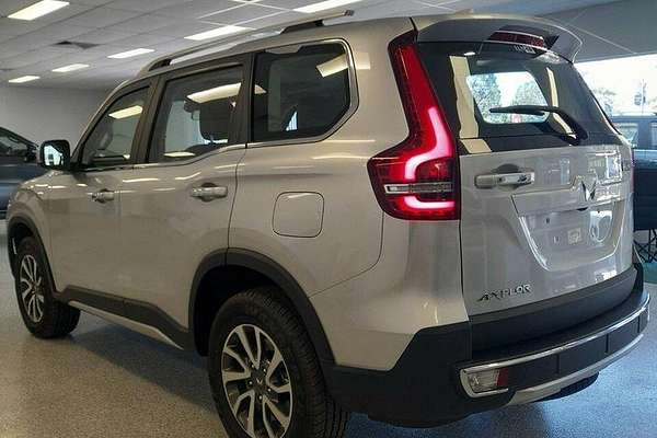 2023 Mahindra Scorpio Z8L