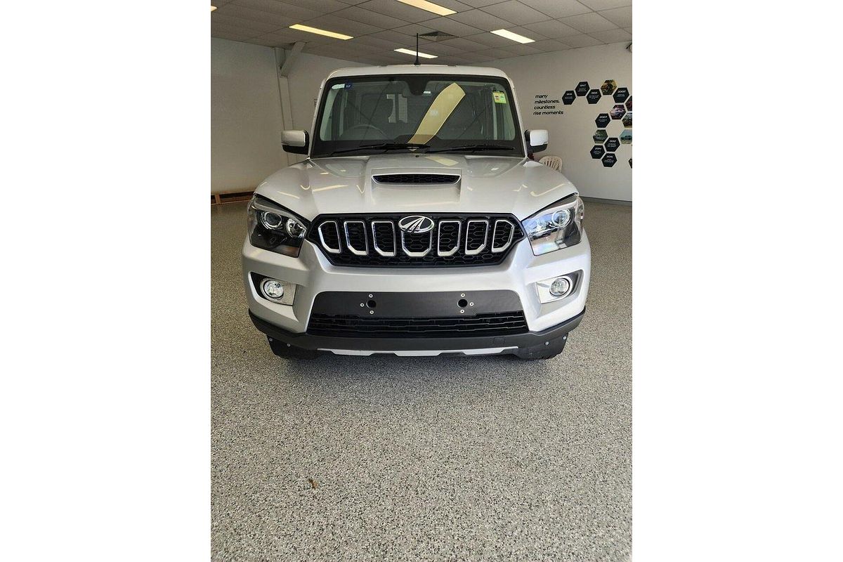 2023 Mahindra PIK-UP S11 4X4