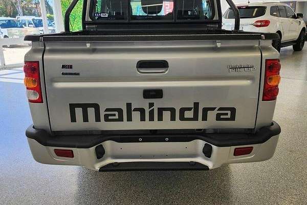 2023 Mahindra PIK-UP S11 4X4