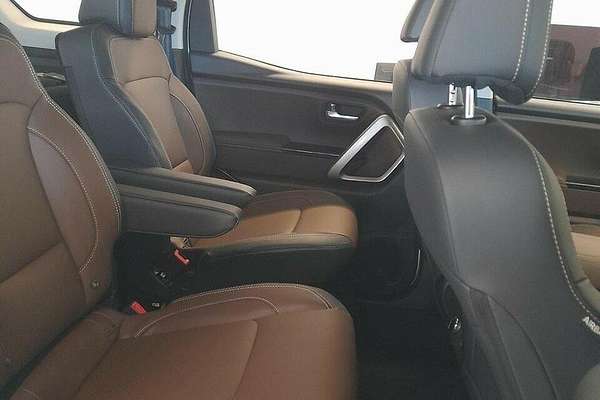 2023 Mahindra Scorpio Z8L