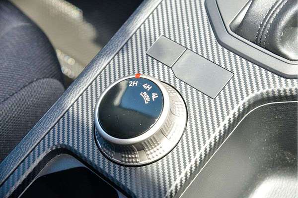 2025 Mitsubishi Triton GLX MV 4X4